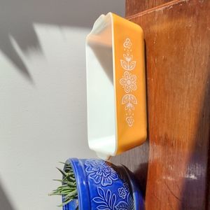 VINTAGE MCM Pyrex Butterfly Gold Fridgie